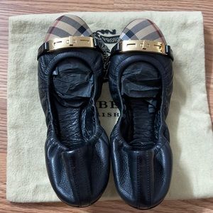 ❌ FINAL SALE ❌ 100% Authentic Burberry Women Flat Shoes